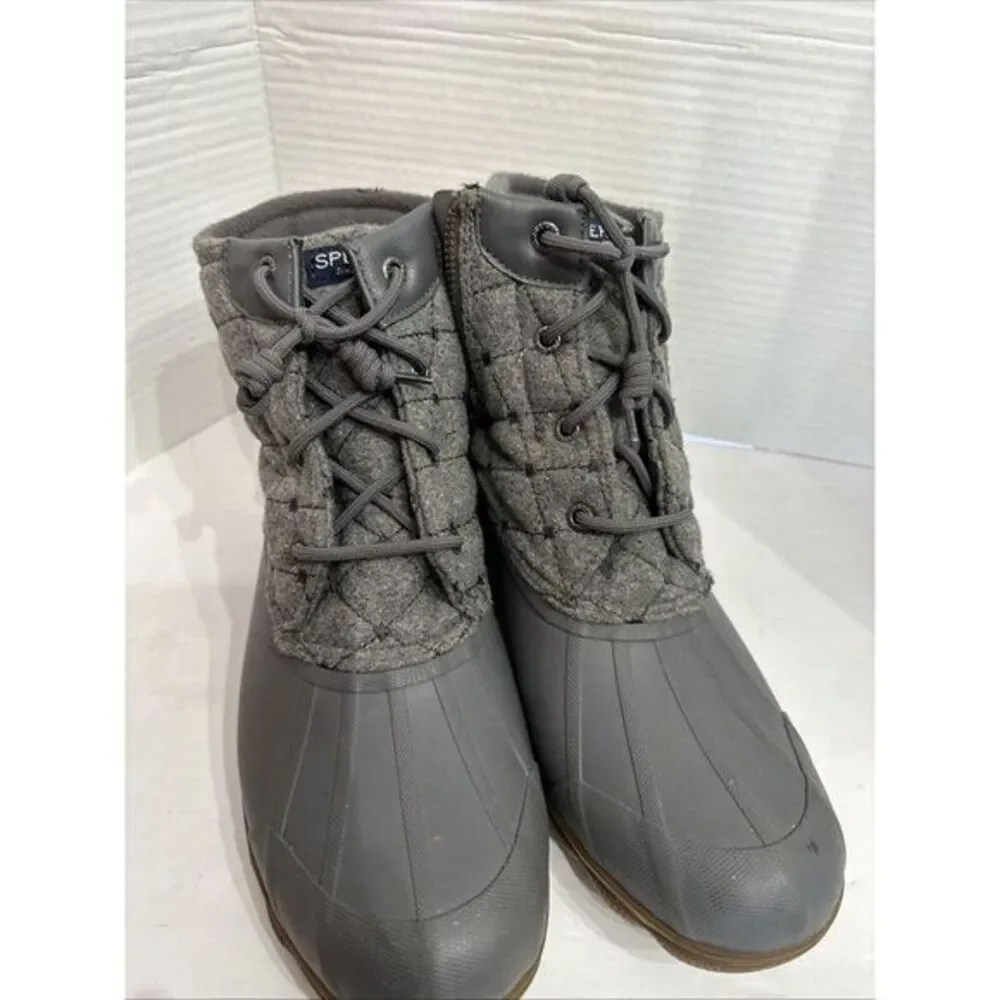 Sperry Duck Boots Womens 10 Saltwater Quilted‎ Waterproof Gray Ankle STS85656